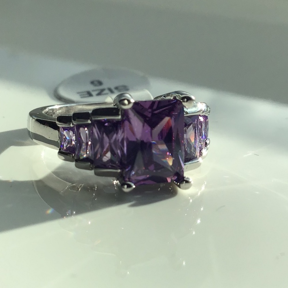 💜Gorgeous amethyst ring in 925!💜